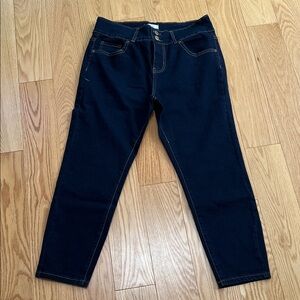 BLEU women’s 12P dark wash skinny jeans.